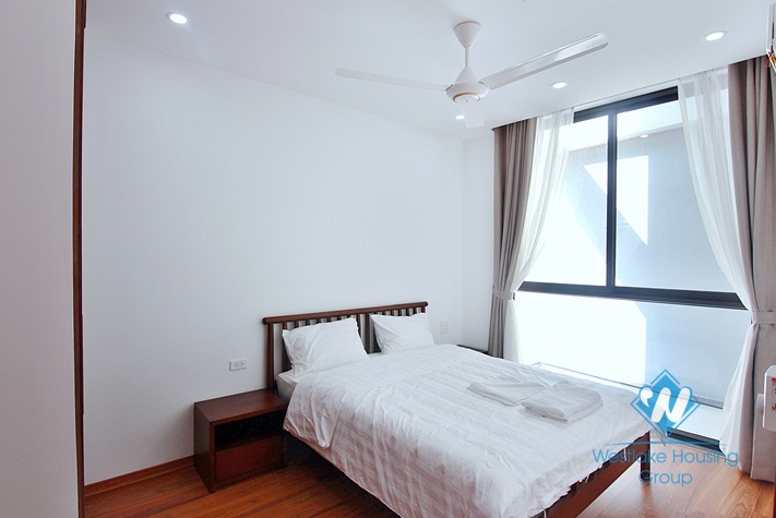 A gorgeous and brand new 2 bedroom apartment for rent in Xuan dieu, Tay ho